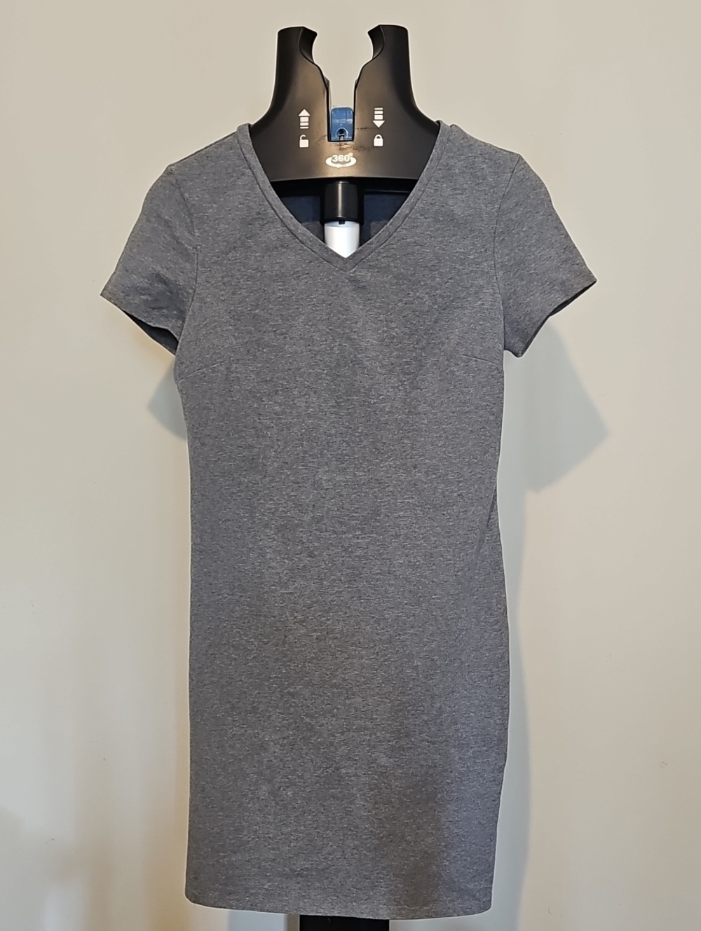 Old Navy Gray V-Neck Short Sleeve Tee Dress